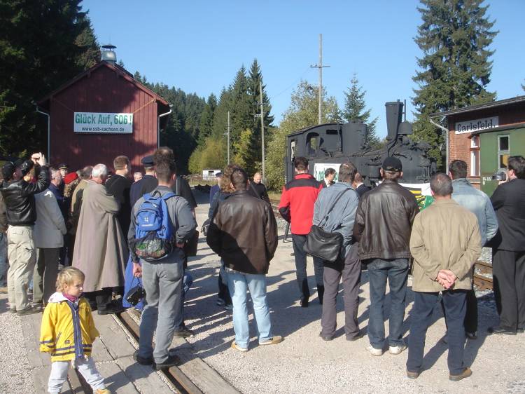 Neugierig lauschte das angereiste Publikum den Worten von Dr. Andreas Winkler und Marco Drosdeck. Foto: Holger Drosdeck